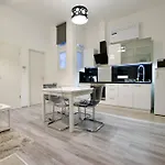 Standard By Hi5- Csengery Street Budapest